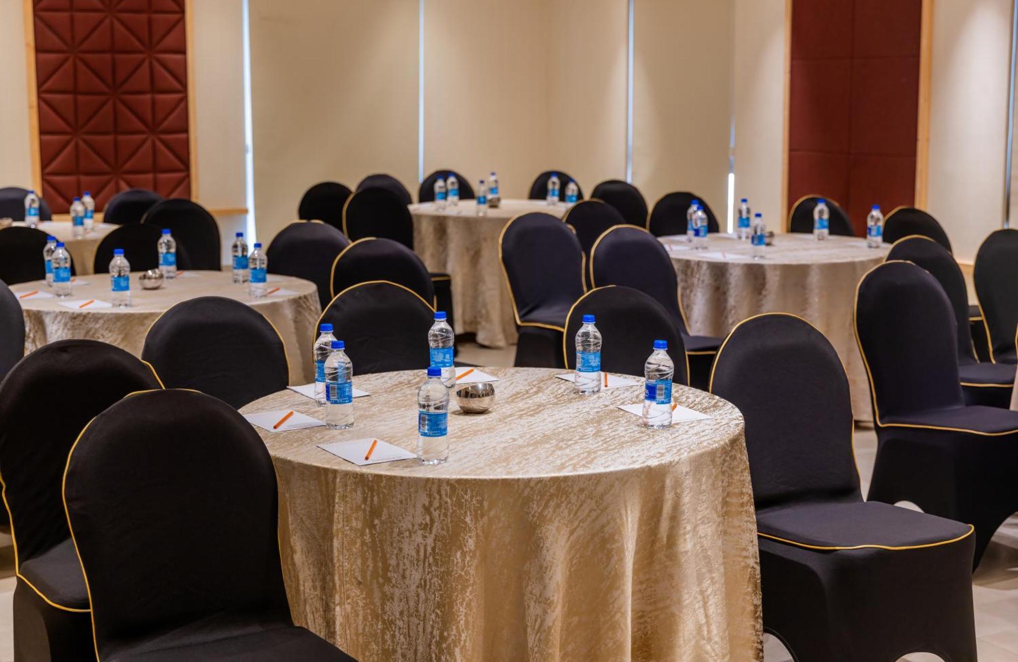 Zone Connect By The Park Coimbatore Exterior foto